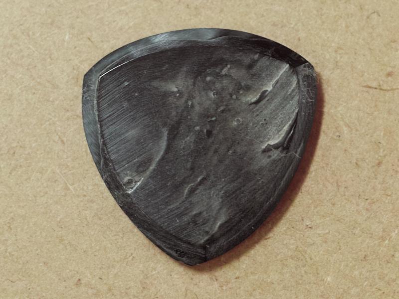 Animals Pedal Wild Picks (MOP-TC-N-BK-S) Mother of Pearl Tri Pick Chamfer Black Small 2.5mm~3mm