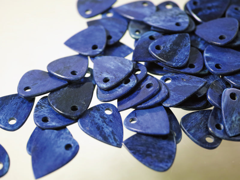 Animals Pedal Wild Picks (CB-TD-N-NV-SH-3.0) Cow Bone Tear Drop Navy Side Hall 3mm